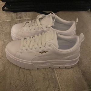 White platform Puma’s